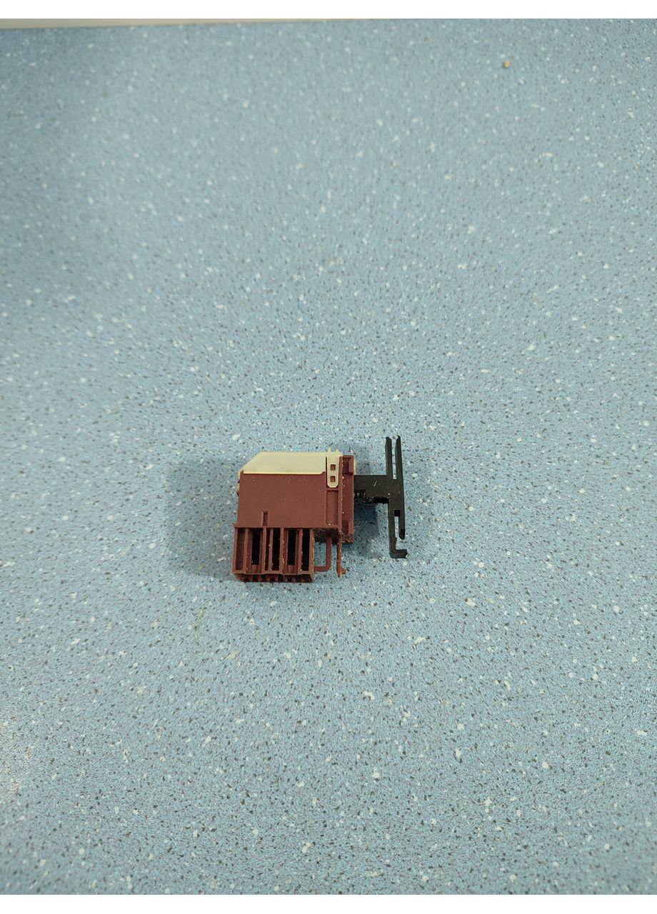 Кнопка для стиральной машины 461971037061 WHIRLPOOL (361863821)