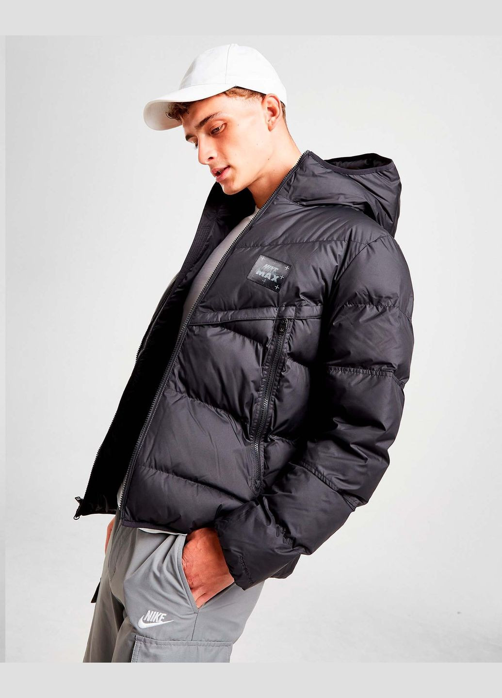 Черная демисезонная куртка мужская sf wr pl-fld air jkt dx2039-010 зима черная Nike