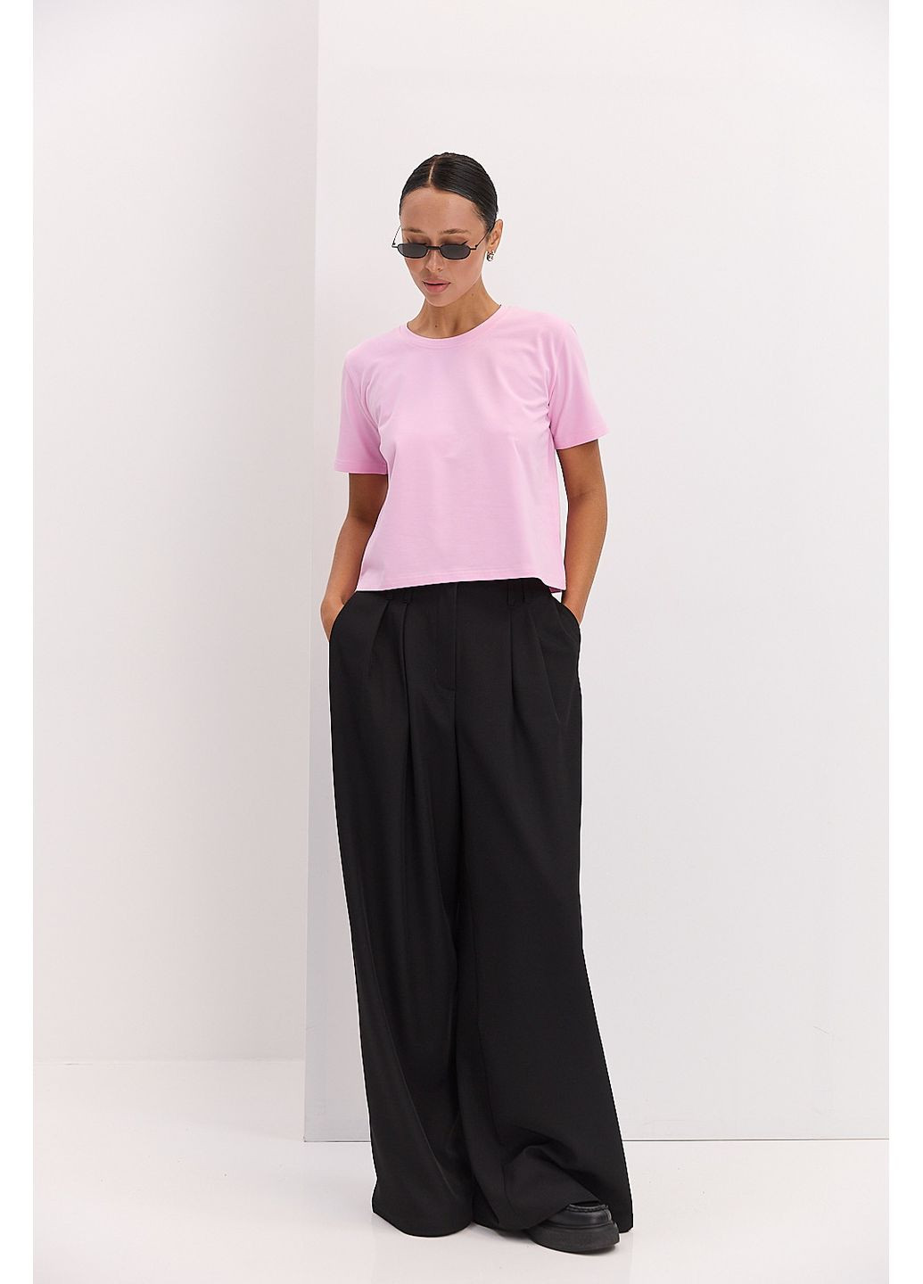 Женская базовая футболка молочная Arjen - (361056841)