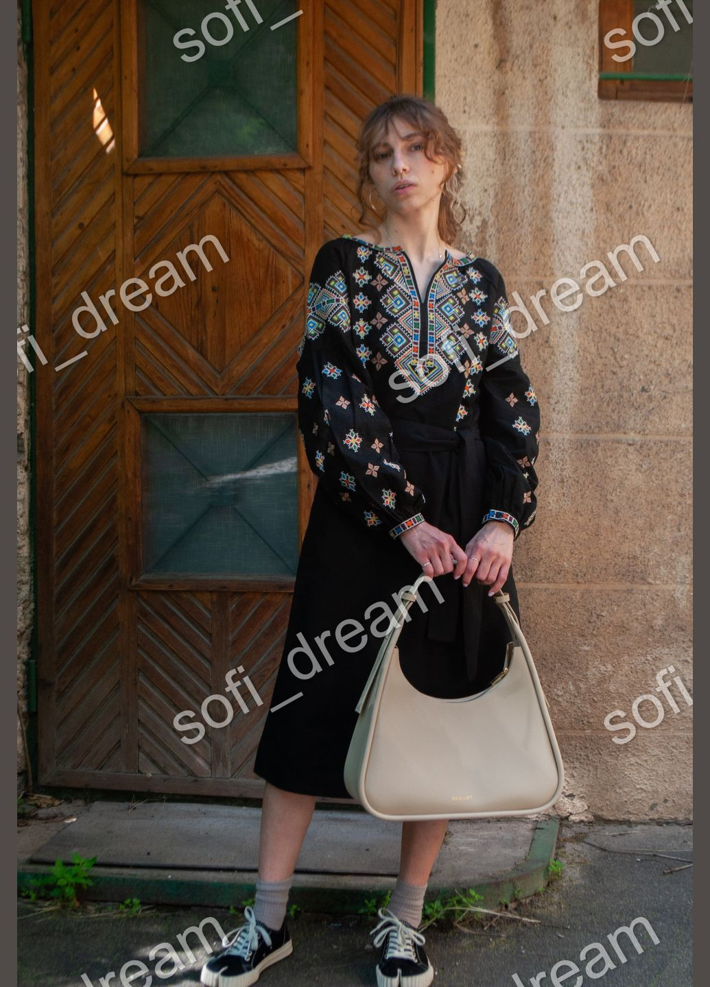 Чорна жіноча сукня з виишивкою "мозаїка" ESQ