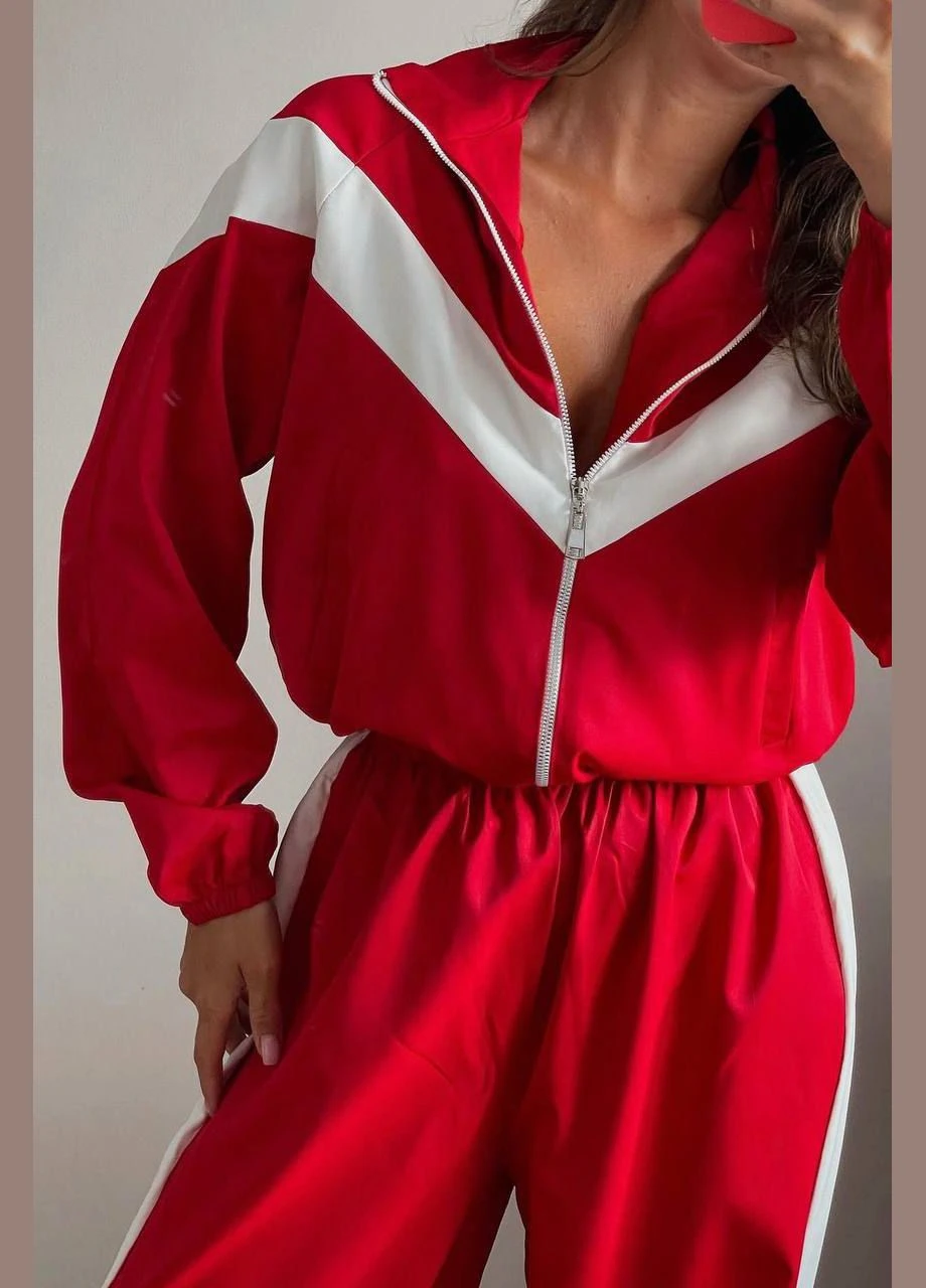 Костюм женский красного цвета Let's Shop (303320457)