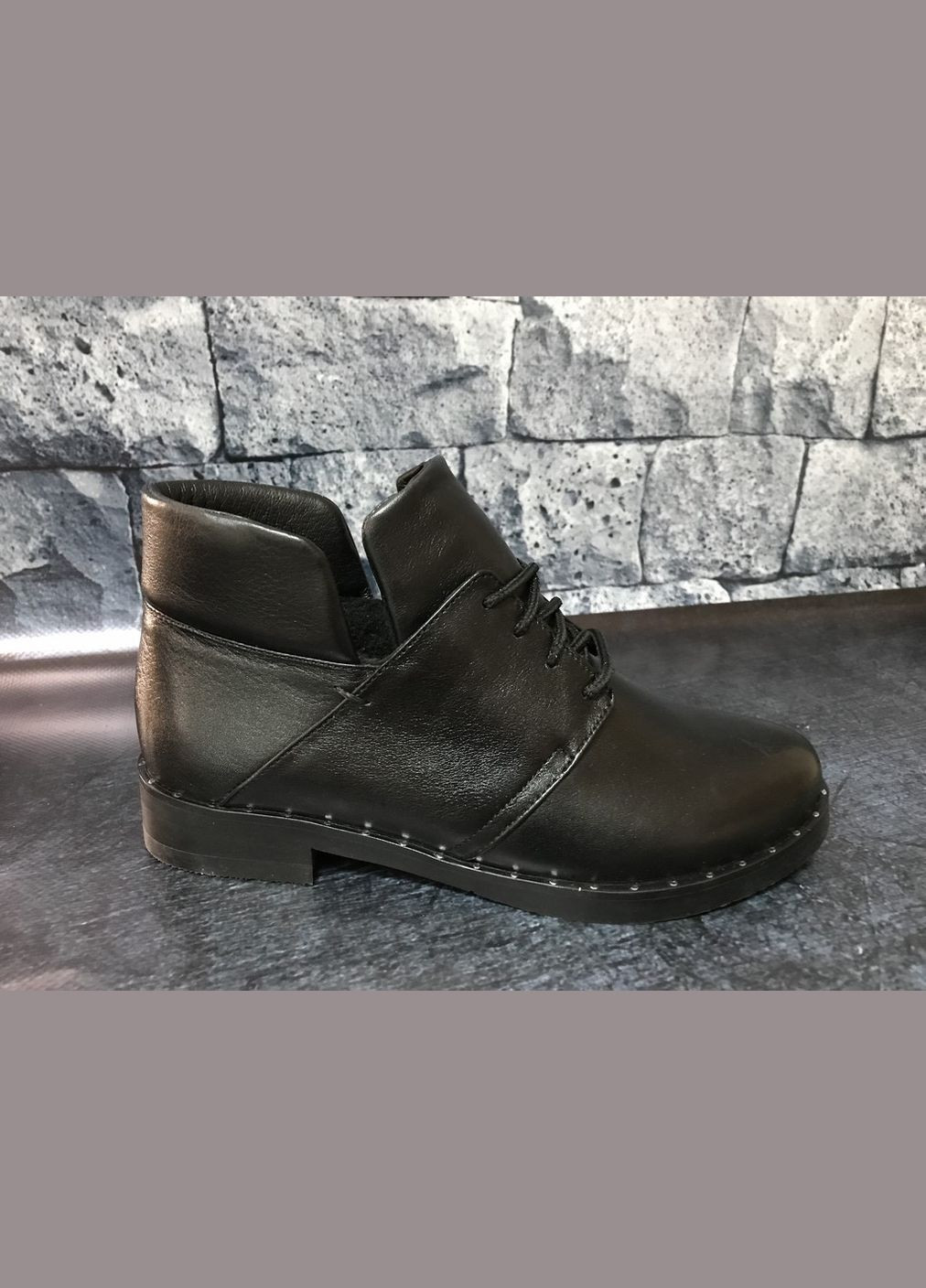 Осенние женские кожаные демисезонные ботинки в черном цвете, тм Bistfor