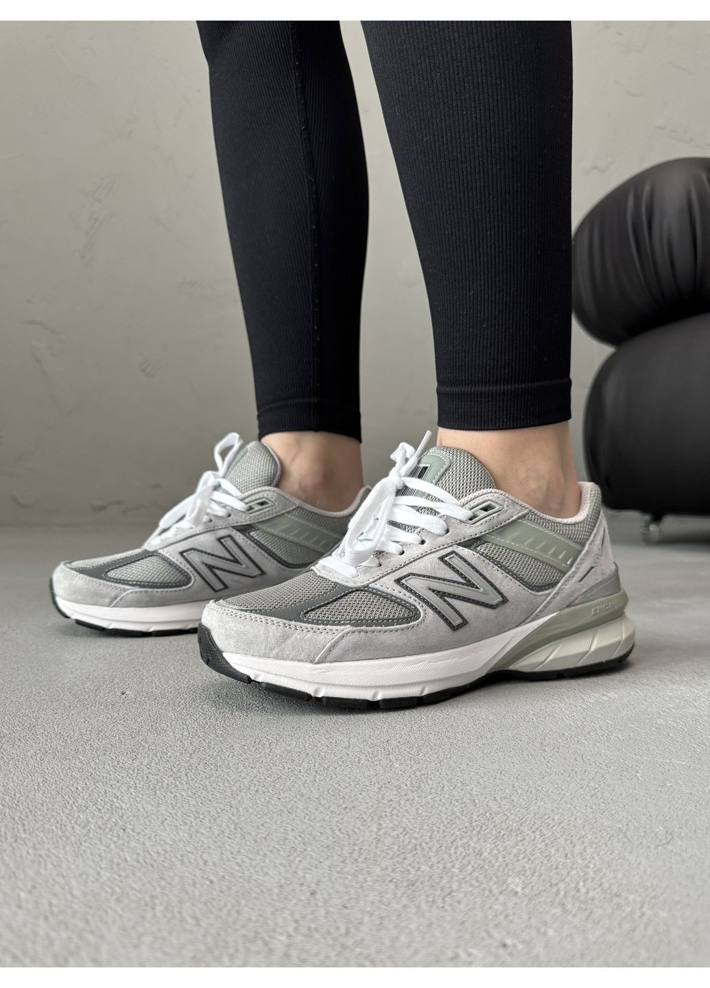 Серые демисезонные кроссовки мужские new balance 990 v5 grey нью беланс 990 v5 No Brand