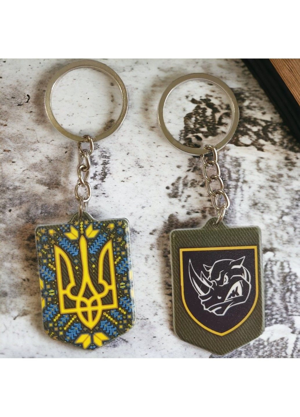 Брелок гумовий 4 танкова бригада No Brand (294613261)