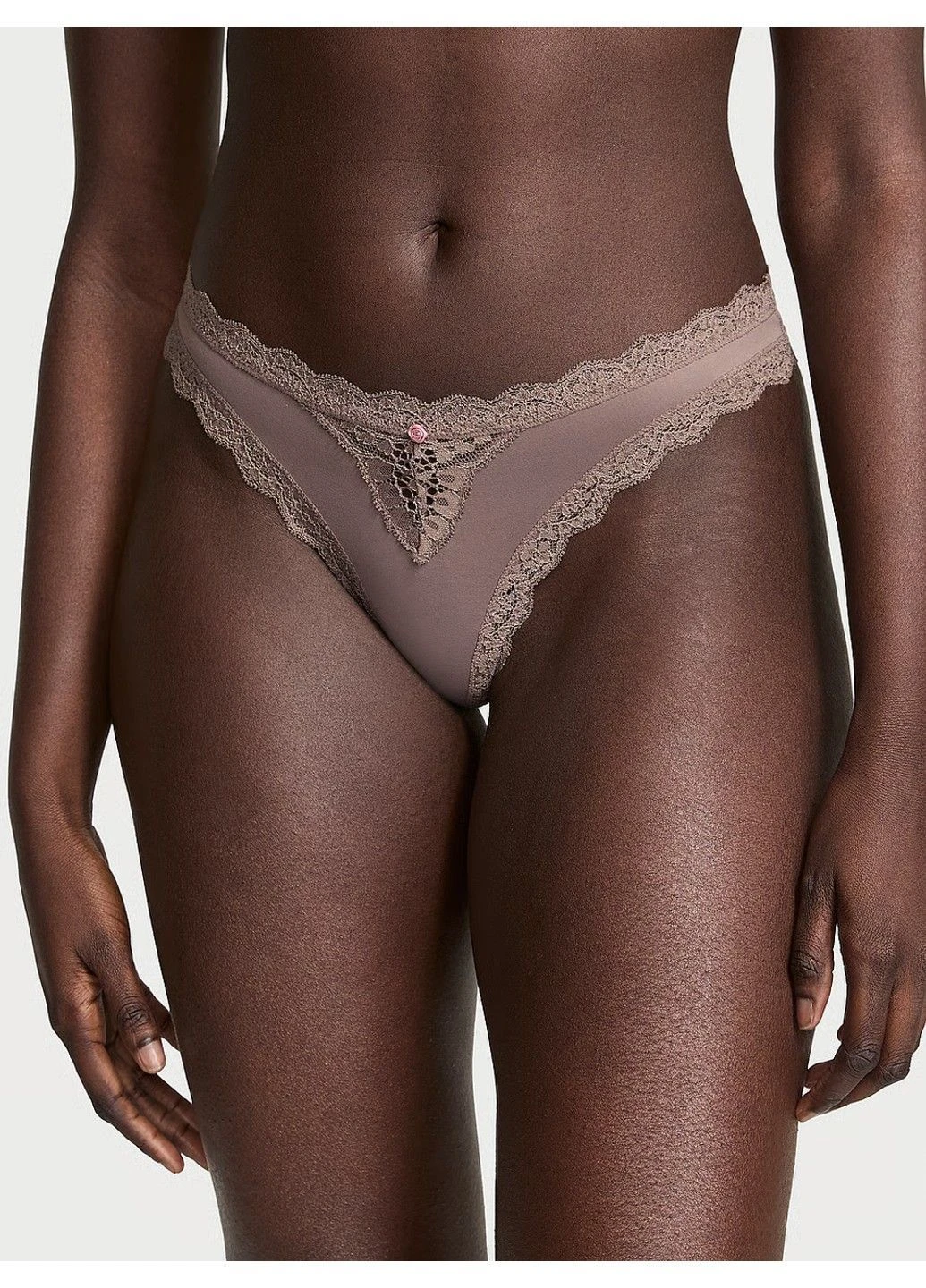 Трусики-стринги жіночі люксові Lace-Trim Thong Panty коричневі Victoria's Secret (401046018)
