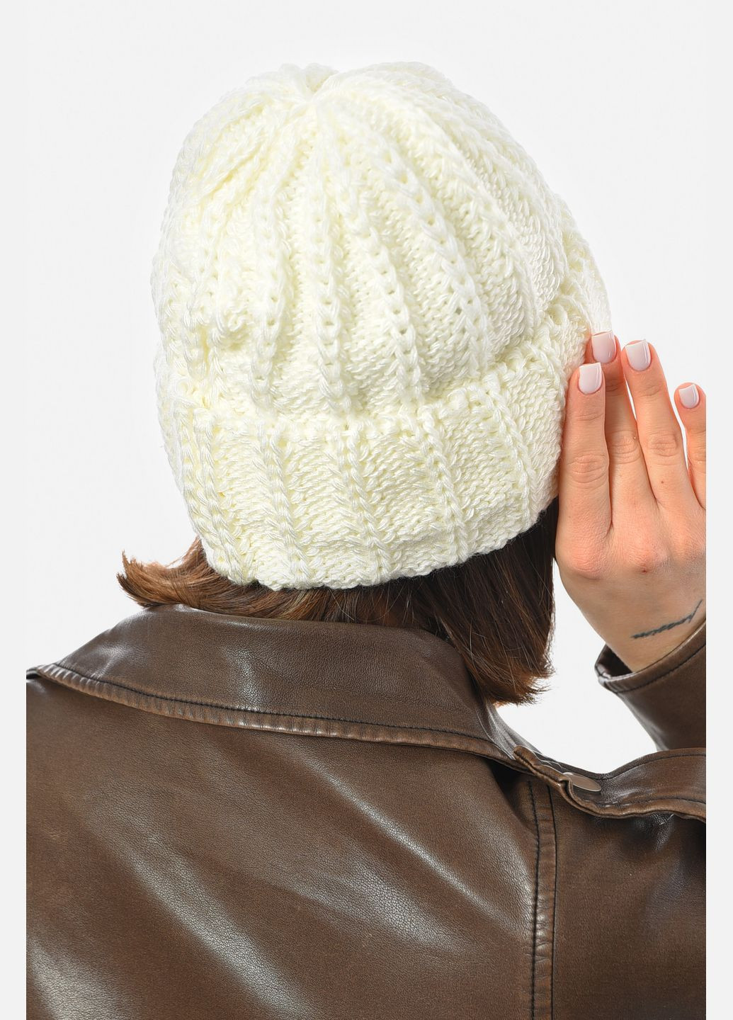 Шапка женская зимняя на флисе однотонная молочного цвета Let's Shop (305663550)