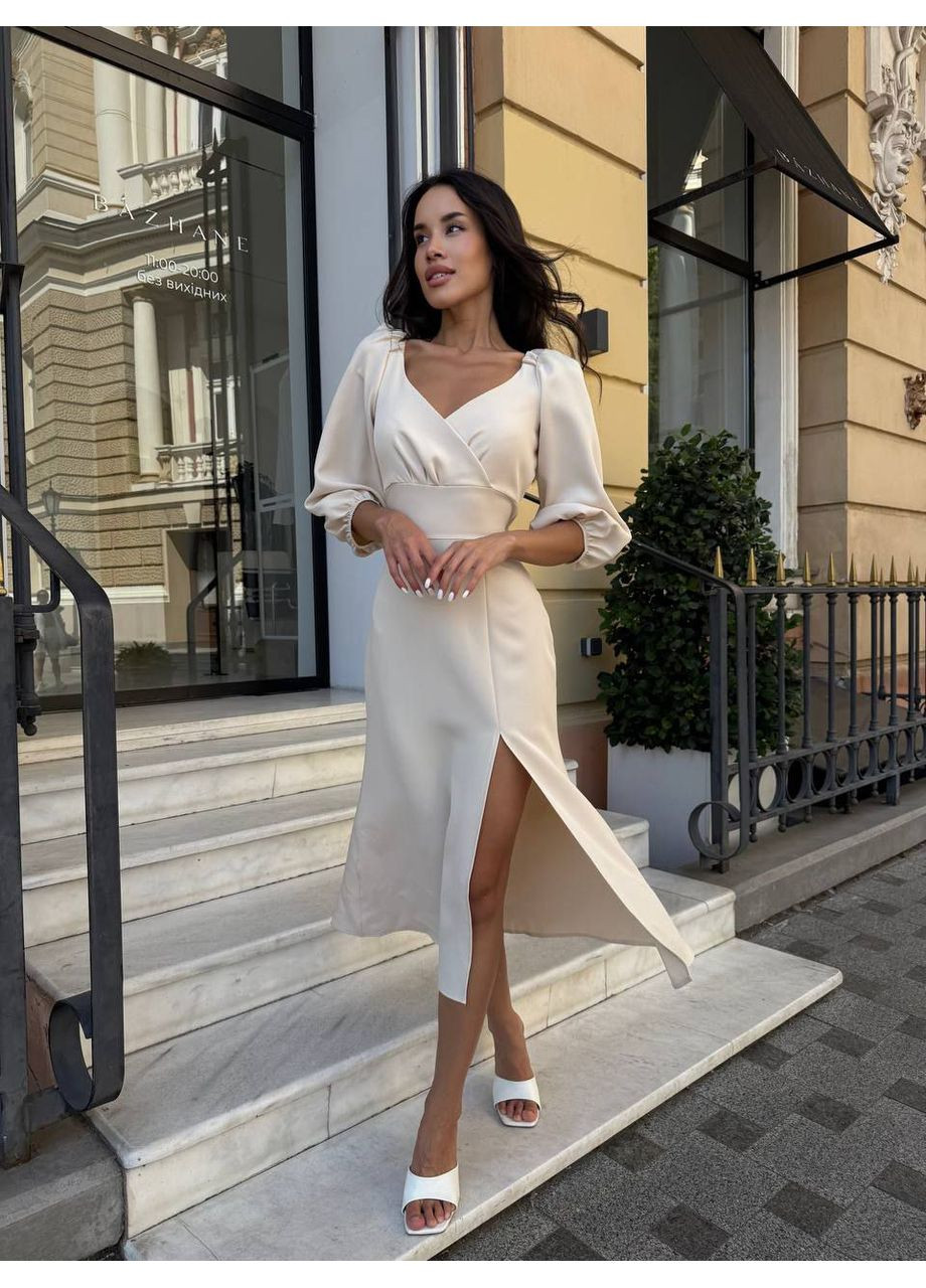 Бежева святковий сукня нарядна popluzhnaya