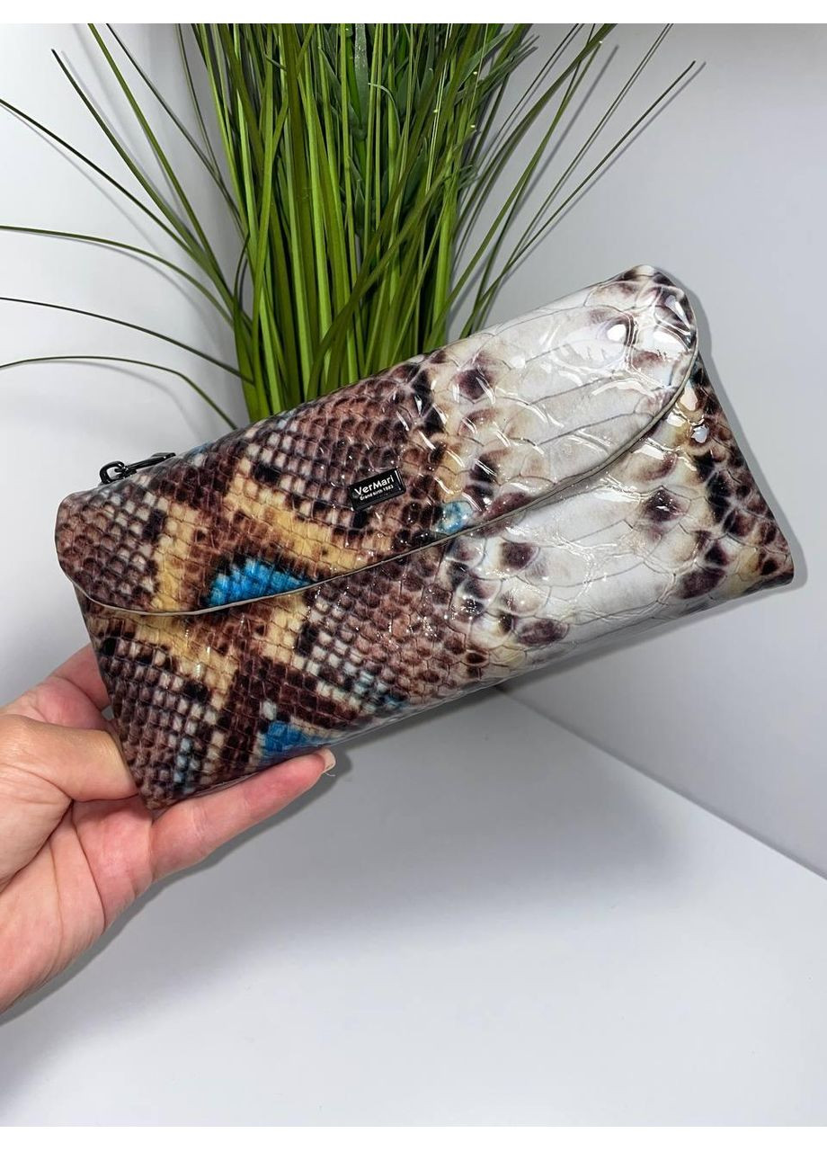 Шкіряний лаковий гаманець з принтом під питона Vermari (370381566)