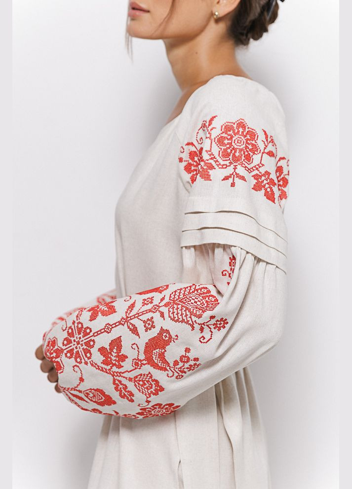 Бежевая довга сукня-вишиванка бежева з червоним деревом життя хрестиком Arjen лен (300591962)