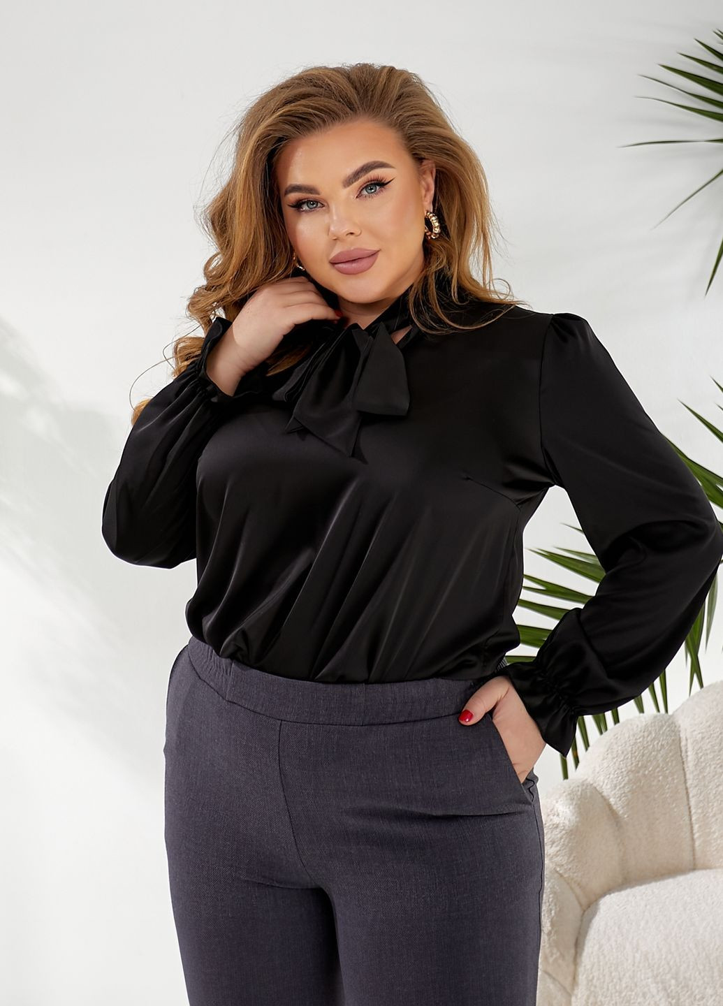 Чорна шовкова блуза з довгими рукавами No Brand