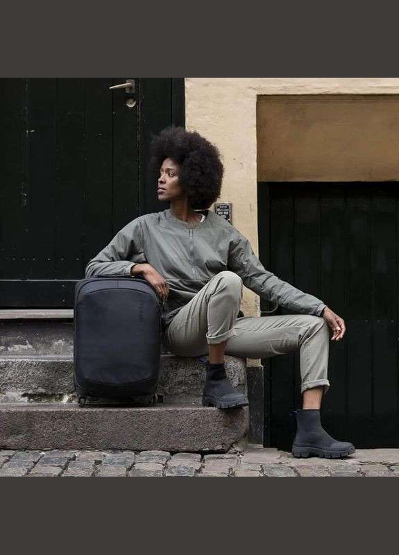 Чемодан на колесах Subterra 2 Carry-On Spinner 35L Black (TH 3205046) Thule (322207795)