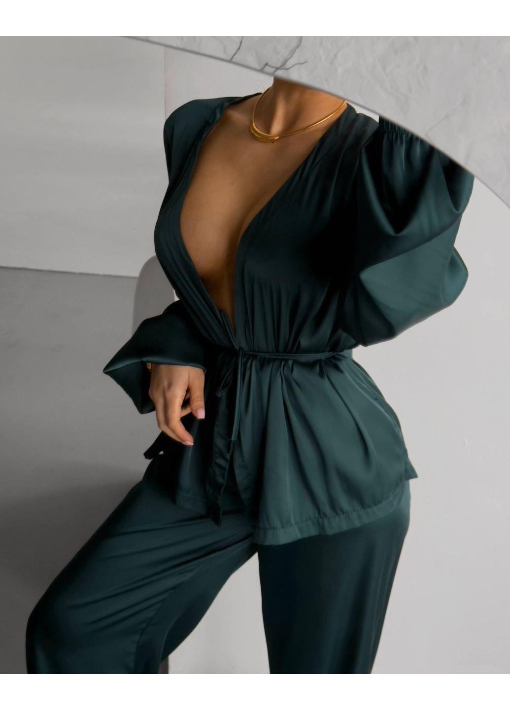 Темно-зеленая всесезон женский шелковый пижамный костюм кофта + брюки Гермес