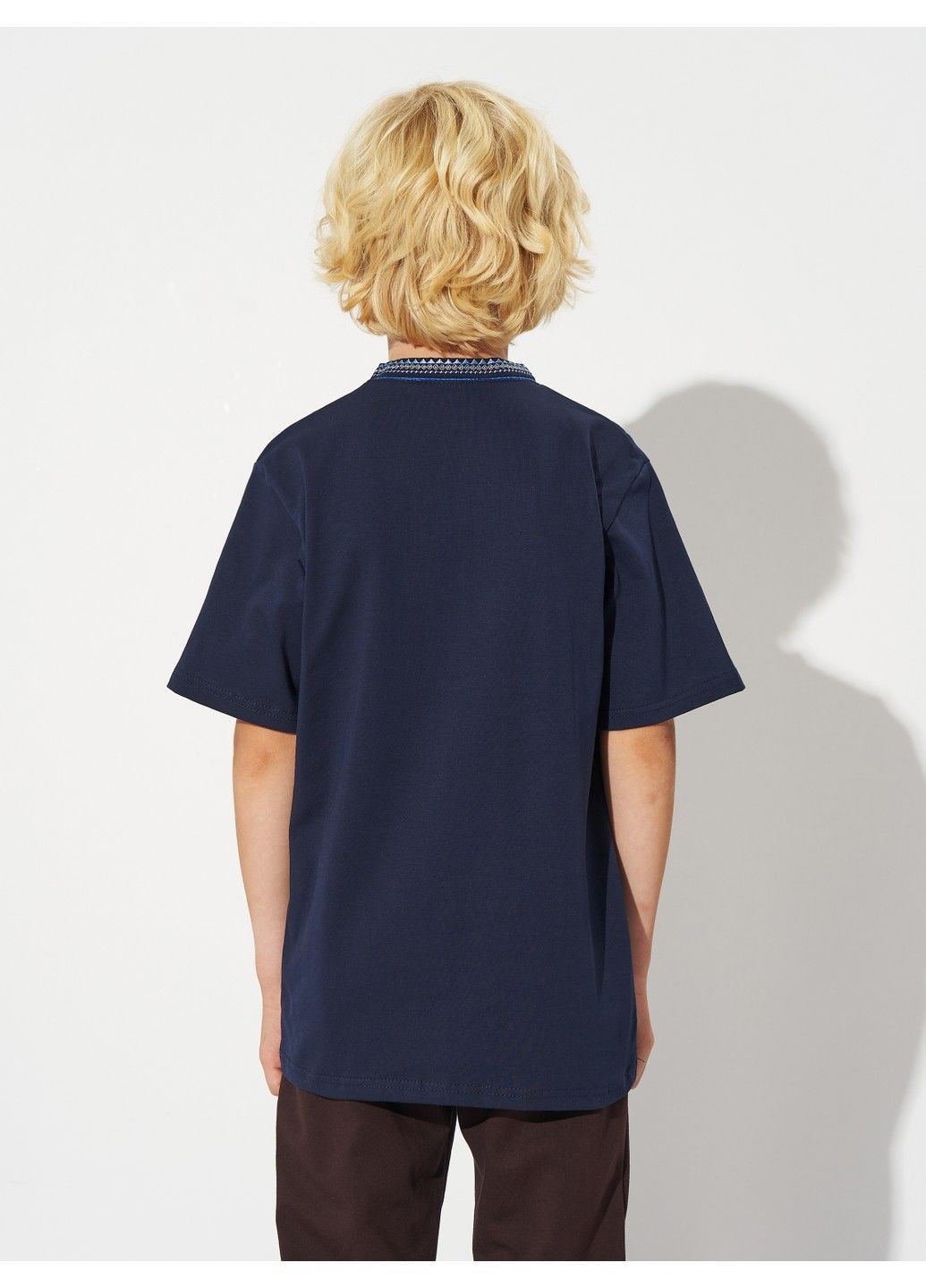 Темно-синя вишита футболка для хлопчика карпатська голуба, темно-синя Lesia (366560844)