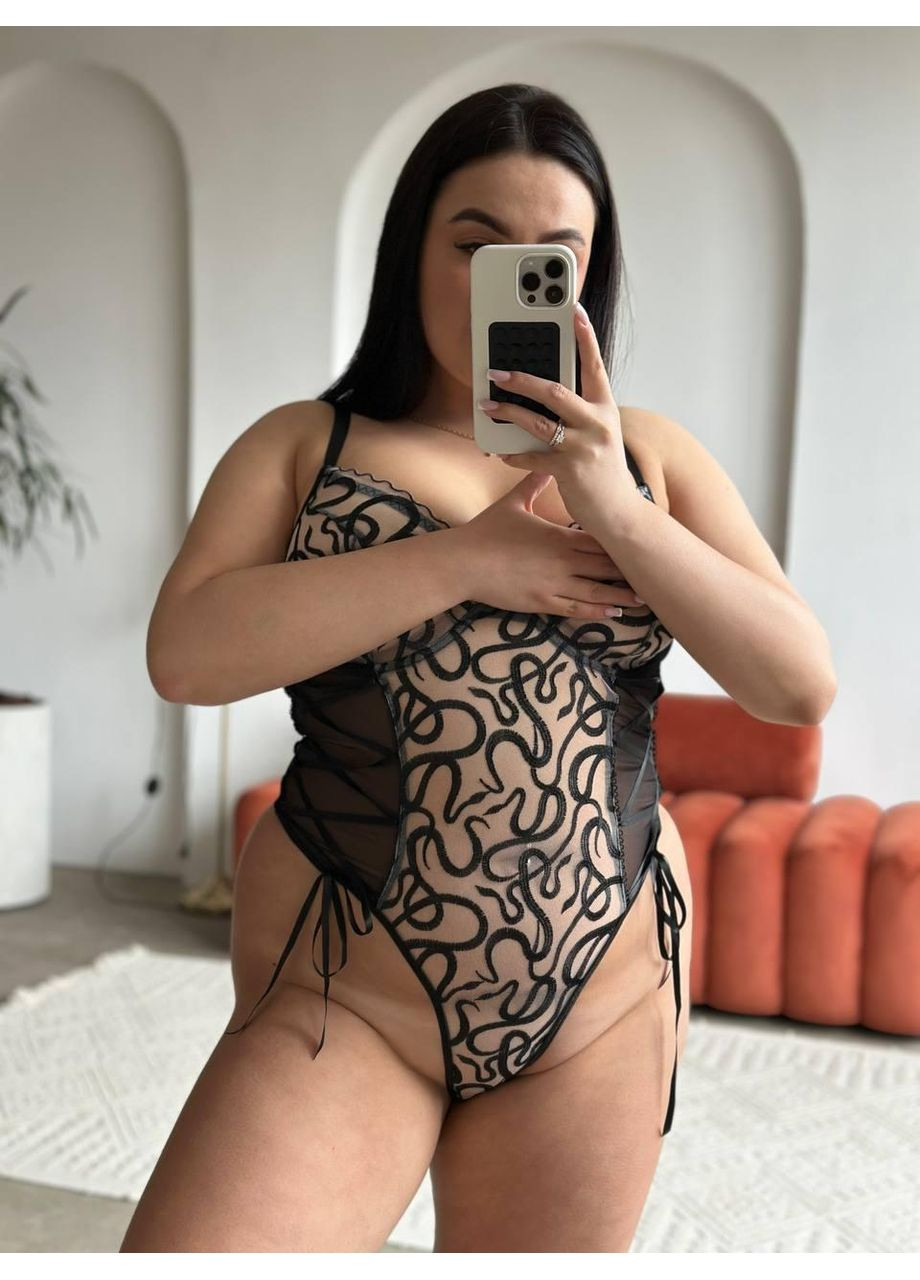 Жіночий еротичний боді PLUS SIZE з напівпрозорої сітки / Жіночий спокусливий боді PLUS SIZE чорного кольору з візерунком No Brand (372498732)