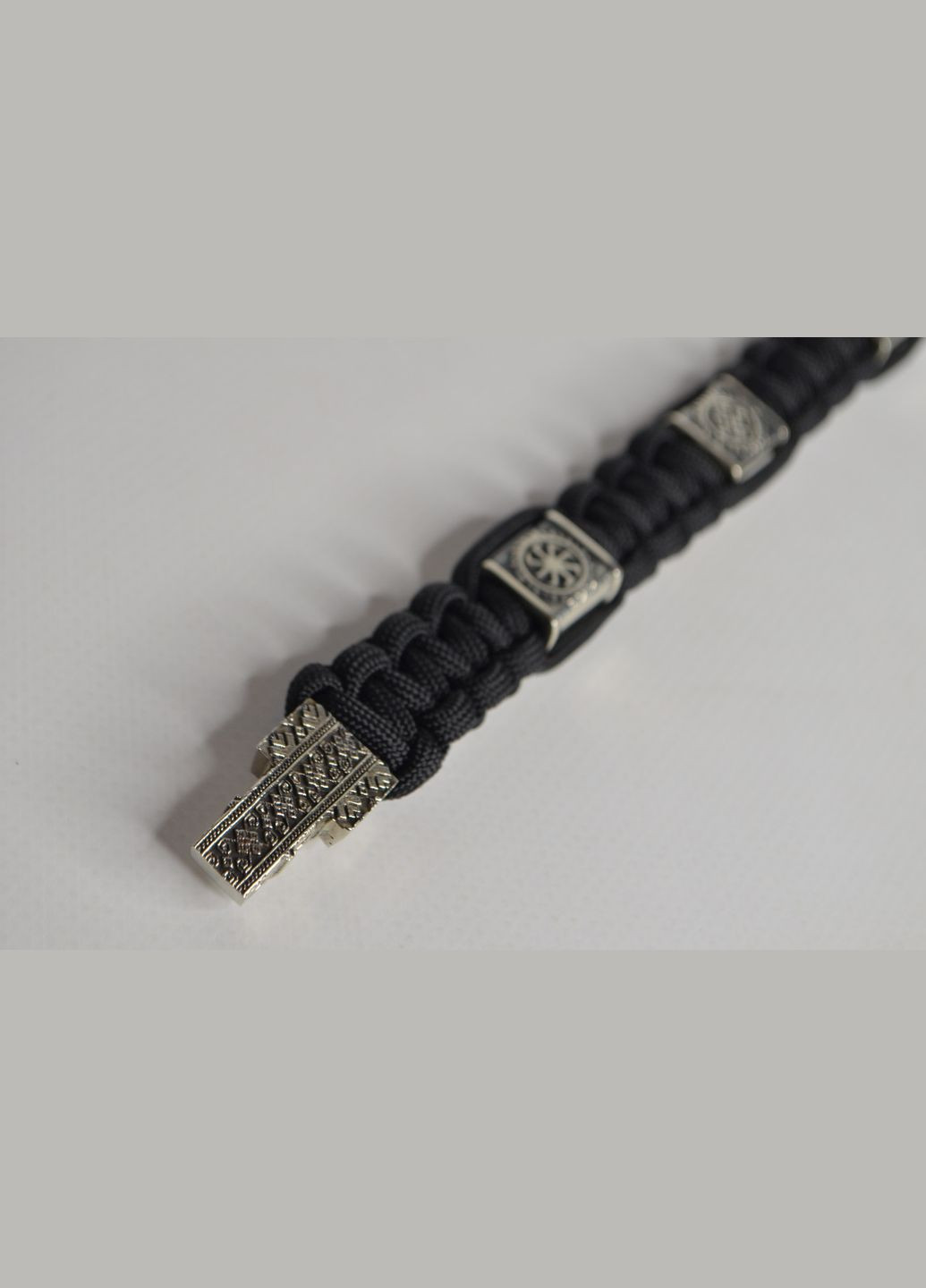 Браслет с вышиванкой коловратом отпечатком лапы и цветом перуна из мельхиора ручное литье + брелок в подарок No Brand (341738966)