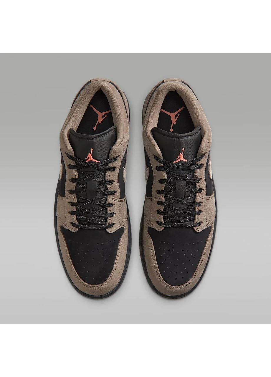 Комбіновані кросівки 1 low beige/black ib7109-005 демісезон Air Jordan