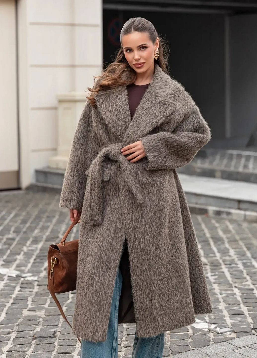 Темно-бежевое зимнее Пальто оверсайз Hot Fashion