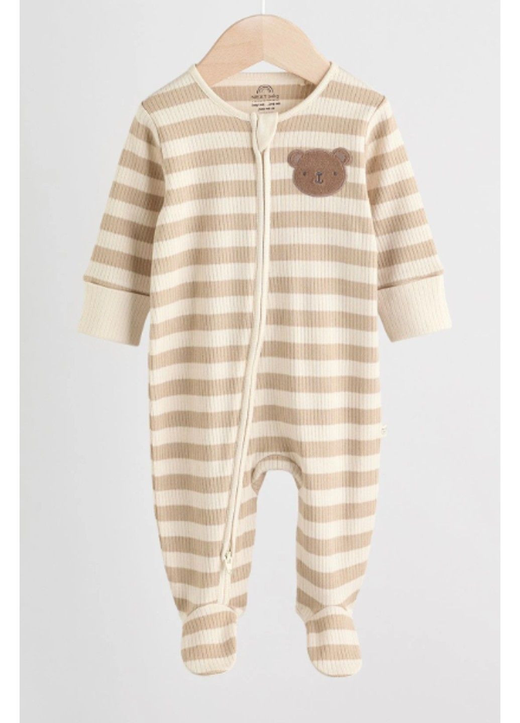 Чоловічок Next Trend (366570530)