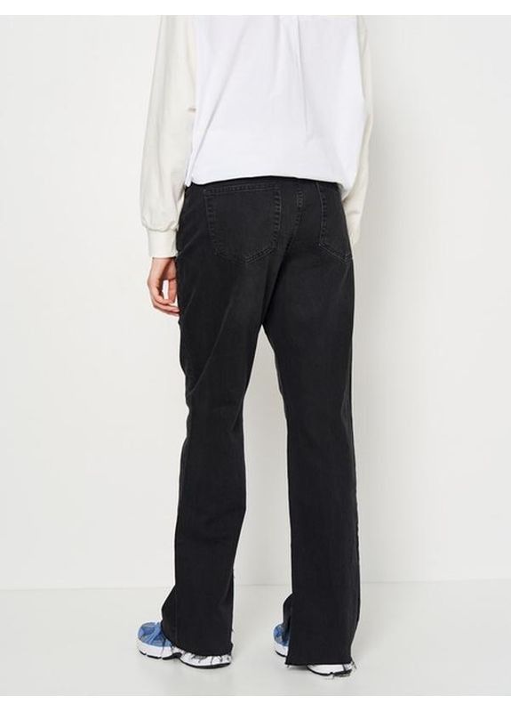 Черно-серые джинсы slim straight прямые уровни Stradivarius - (361120470)