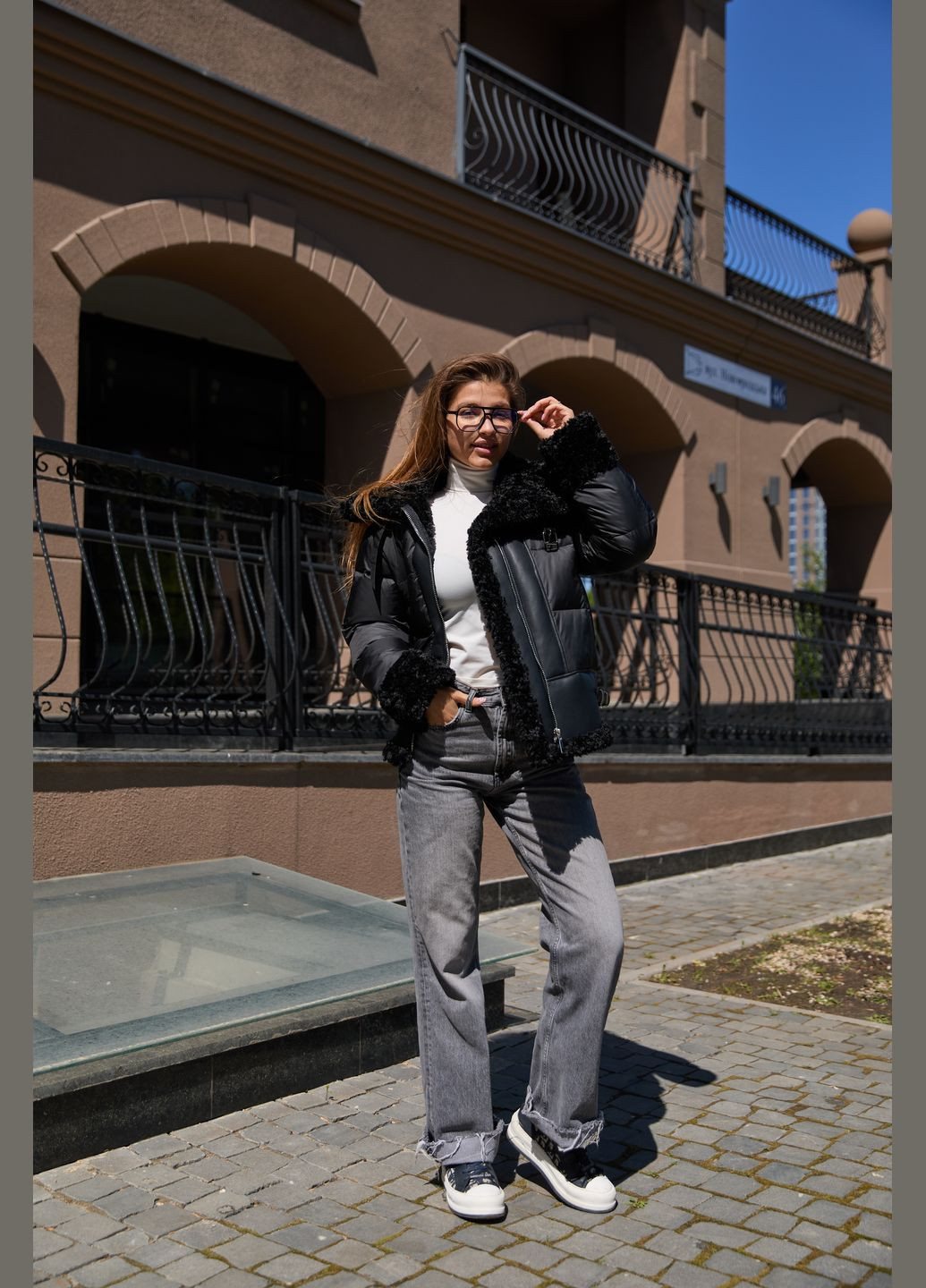 Черная зимняя куртка MN