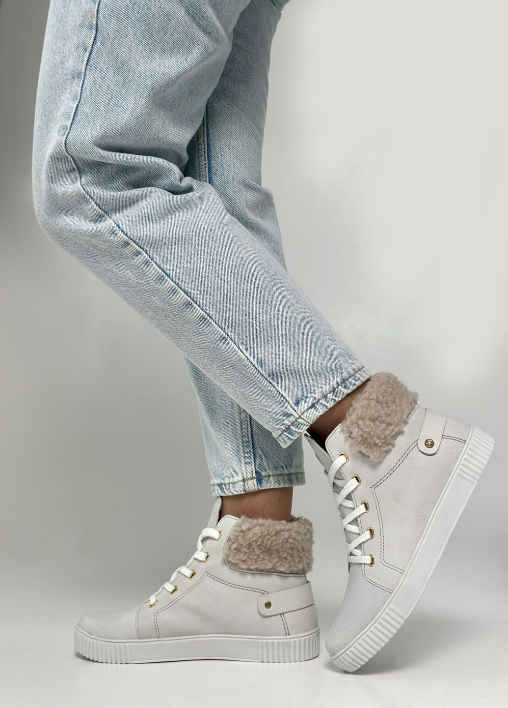 Белые кеды женские кожаные высокие Pegada