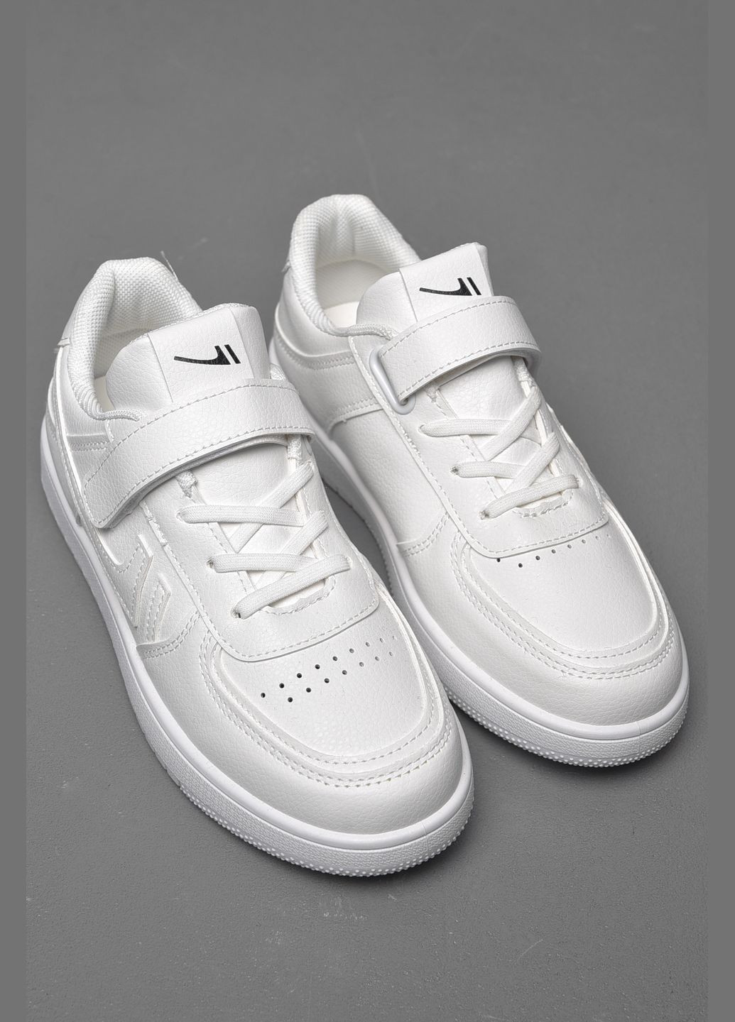 Білі осінні кросівки дитячі білого кольору на ліпучках Let's Shop