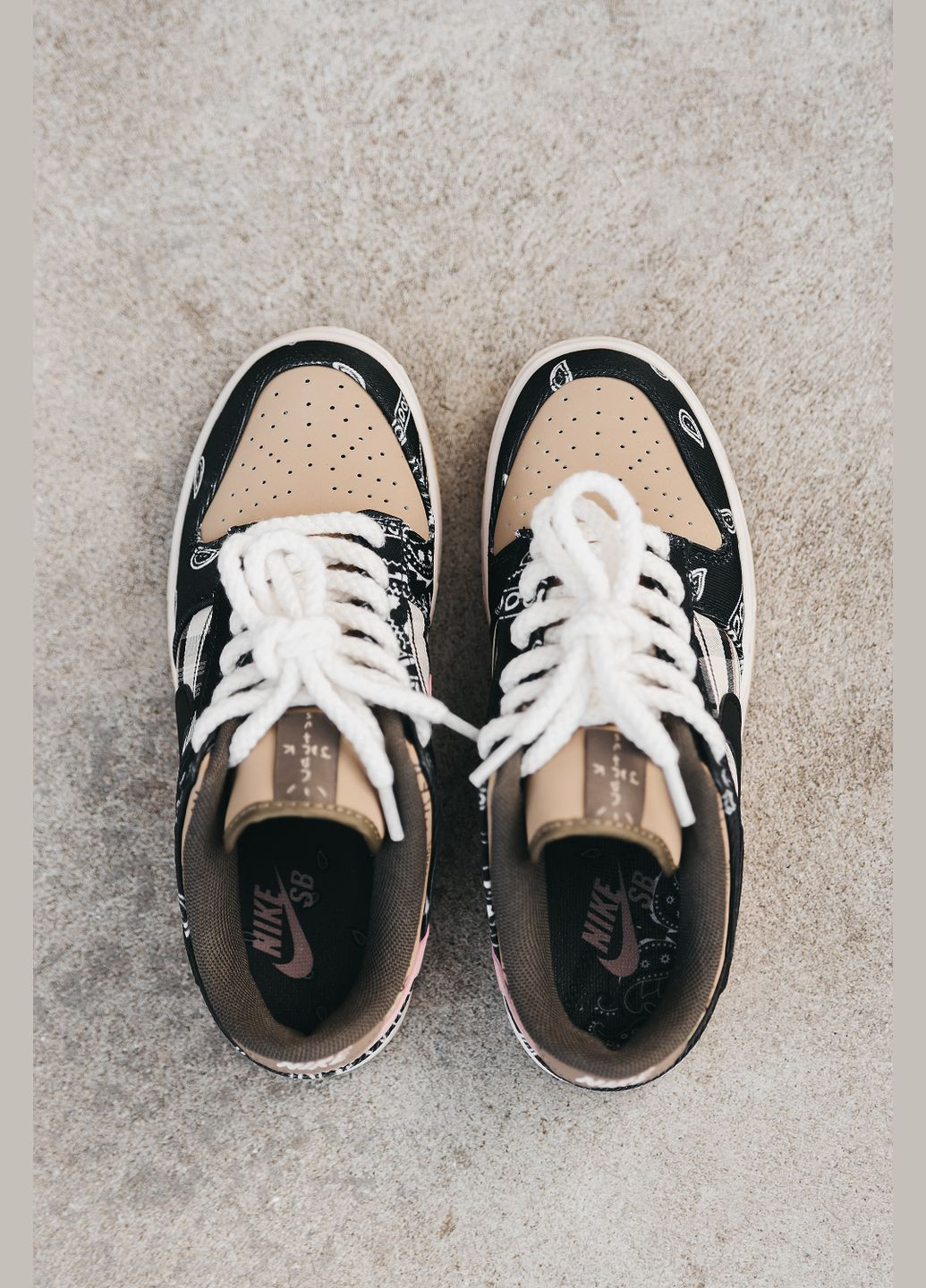 Коричневые демисезонные кроссовки мужские и женские nike sb dunk low x travis scott cactus jack | найк сб данк низкие коричневые No Brand