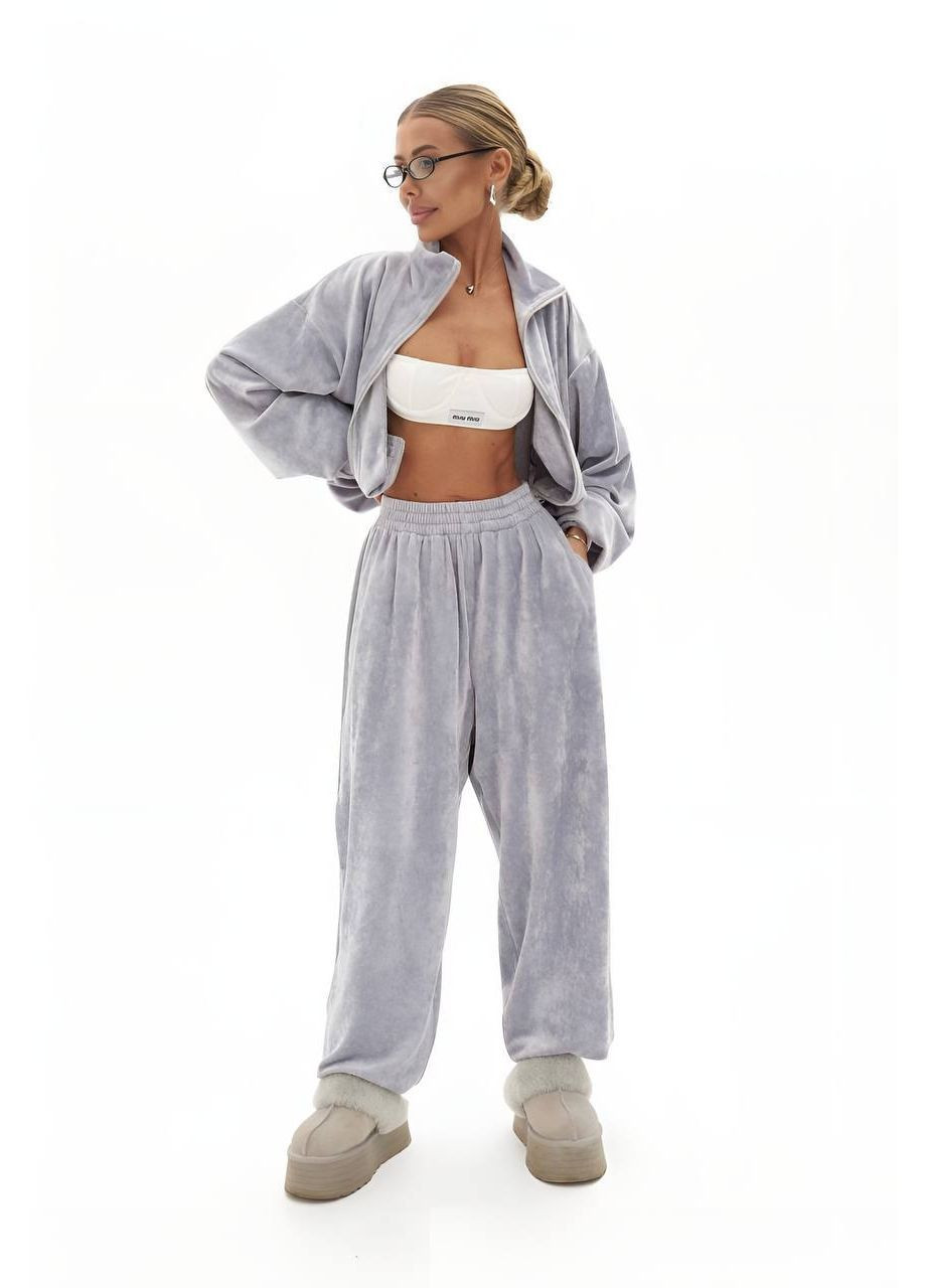 Женский спортивный костюм из велюра: укороченная кофта + широкие брюки MonCher (363173094)