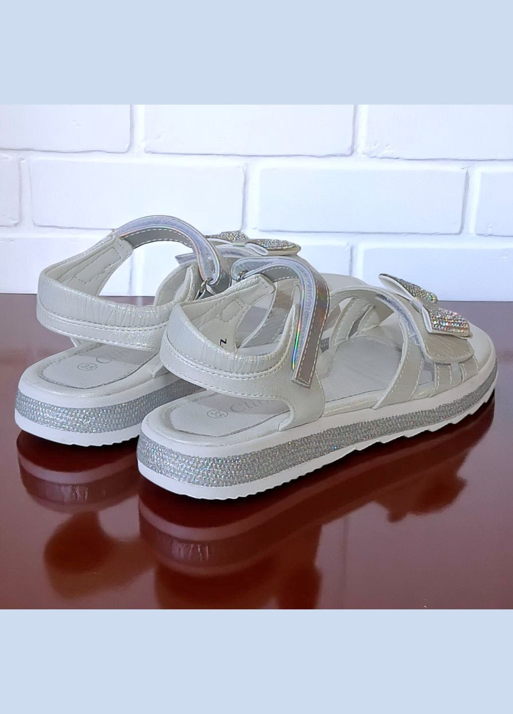 Відкриті сандалії босоніжки з липучками для дівчинки Клібі Clibee (336147380)