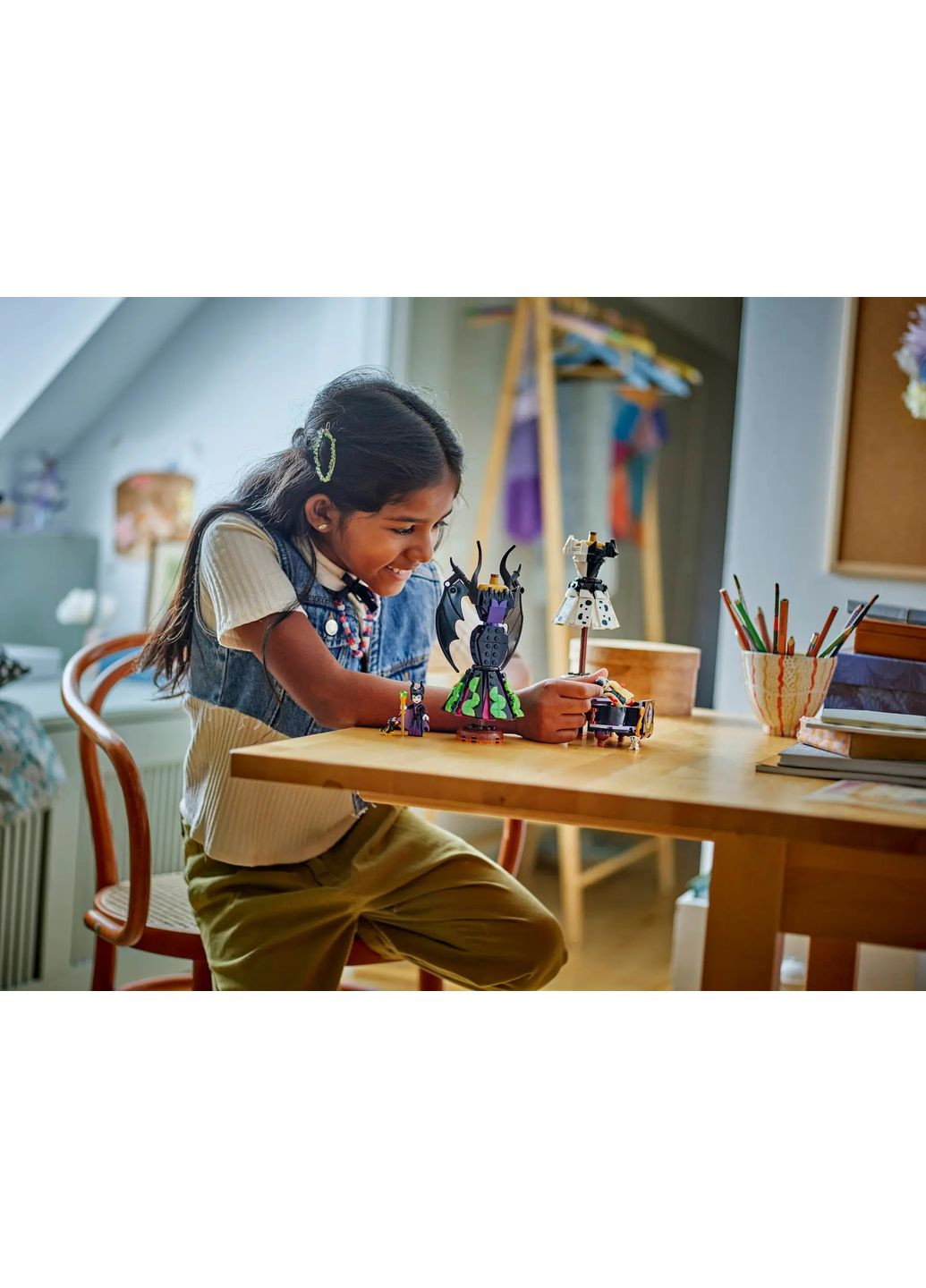 Конструктор Disney Classic Плаття Малефісенти та Лютеллі де Віль Lego (360394553)