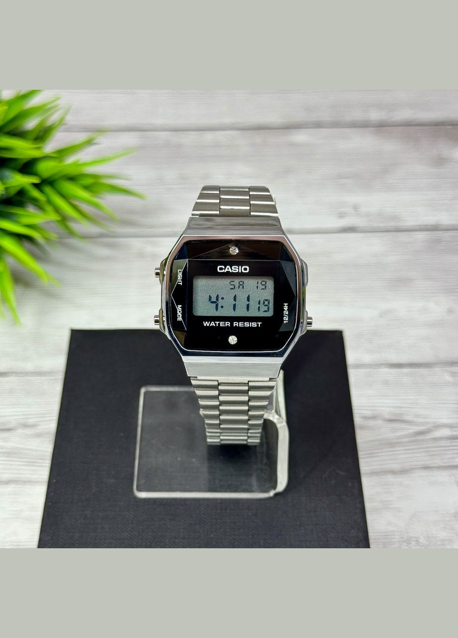 Наручний електронний годинник Retro illuminator (1002060) No Brand (339625216)