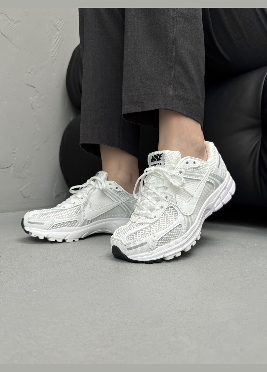 Кросівки жіночі і чоловічі Nike Zoom Vomero 5 White | Найк Зум Вомеро 5 білі No Brand білі демісезони (338793299)