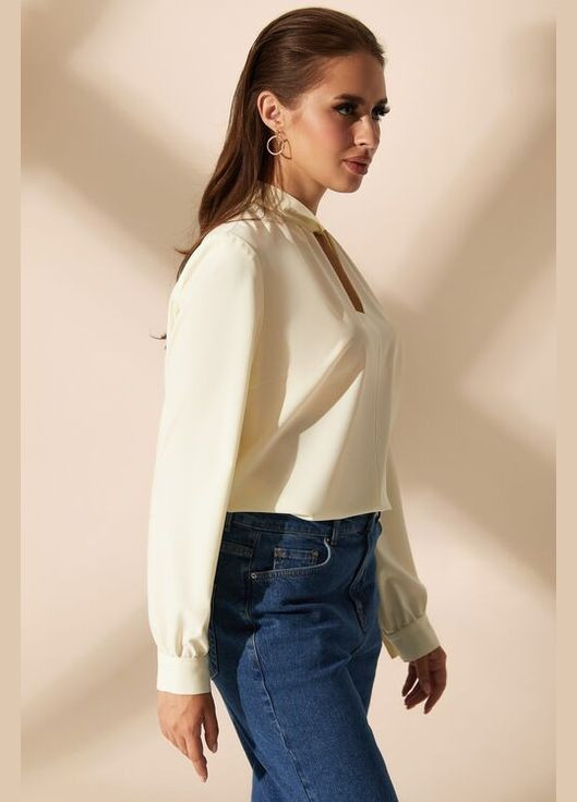 Светло-жёлтая блуза с воротником-стойкой лимонная. Vovk