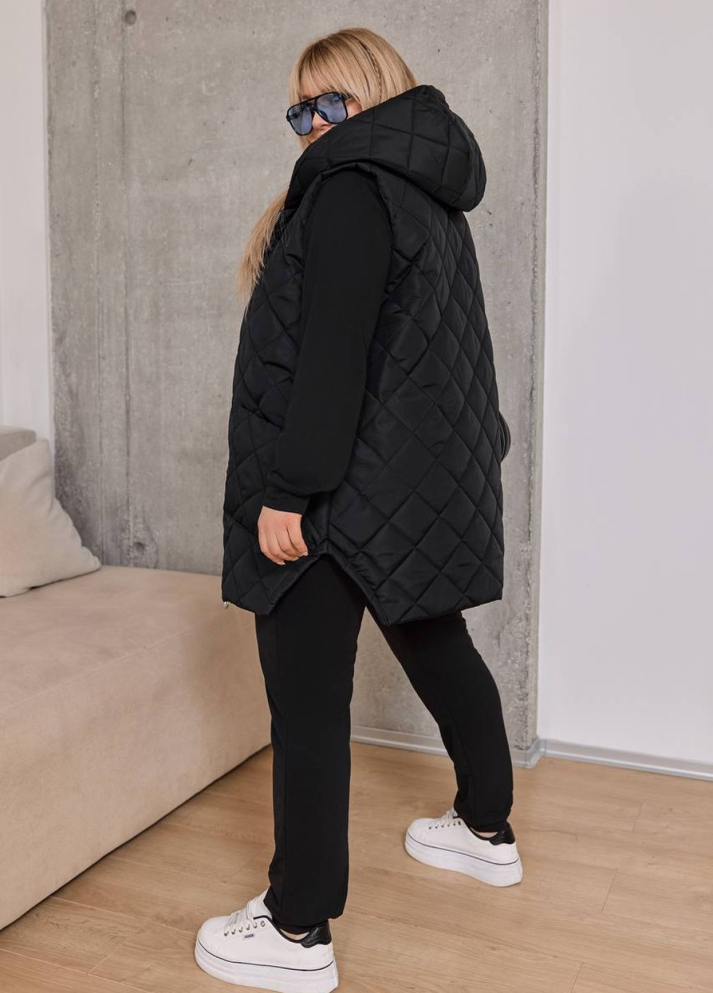 Костюм тройка: джогеры, свитшот и стильный удлиненный жилет Україна (322504667)