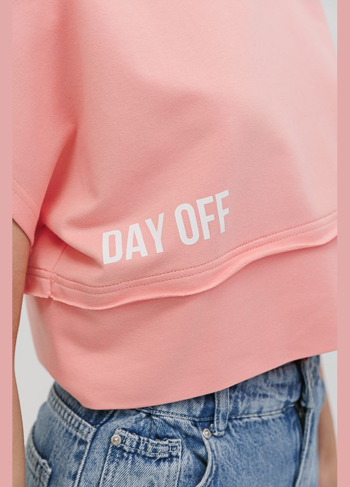Персикова літня жіноча футболка з суцільнокроєними рукавами day off Arjen