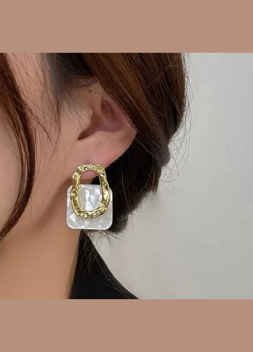 Жіночі сережки в білому кольорі модні No Brand (314806686)