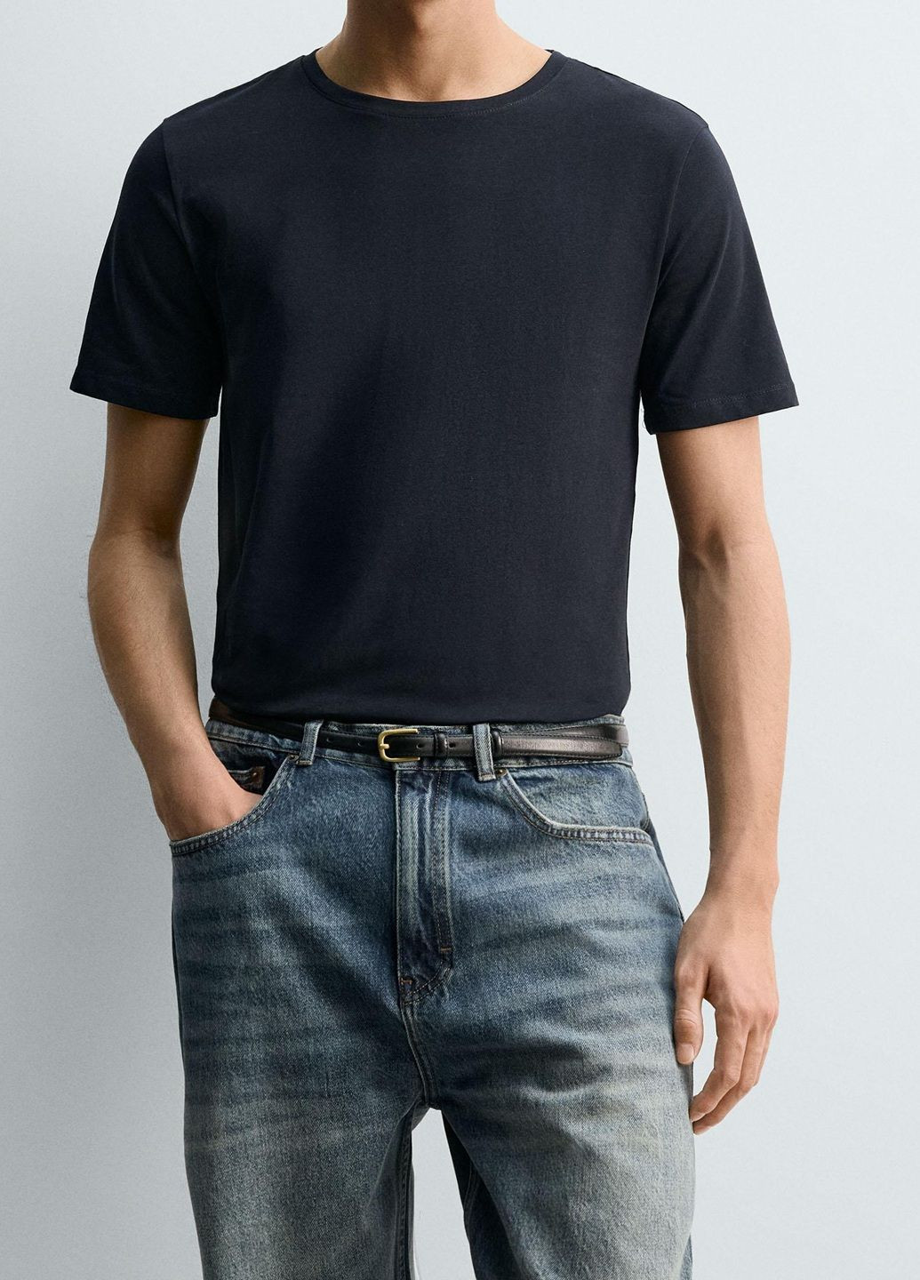 Темно-синя футболка Zara