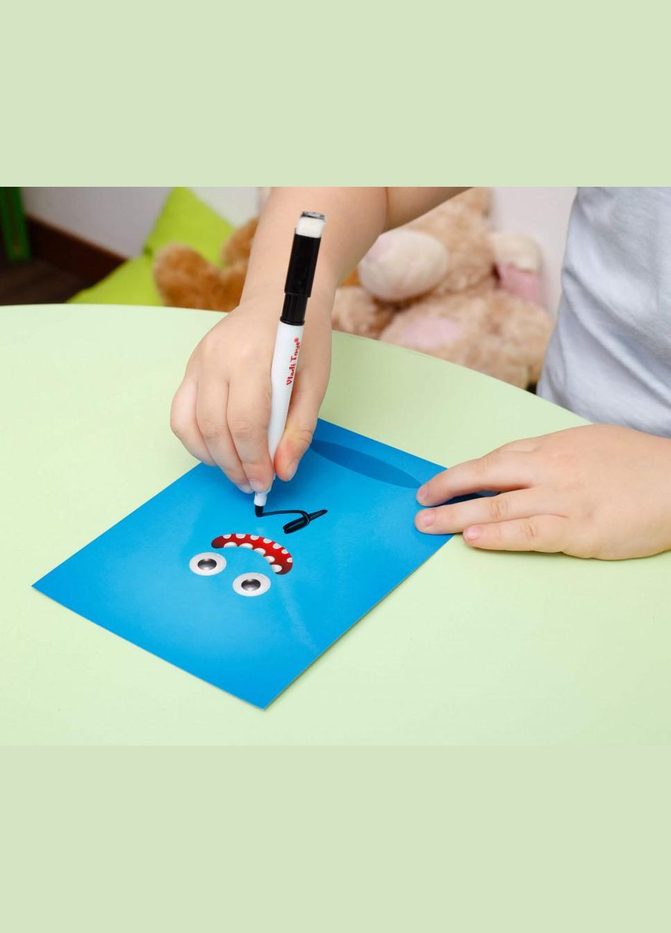 Розвиваюча гра для малюків «Пиши та витирай. Монстрики »VT5010-18 з маркером Vladi toys (330605726)