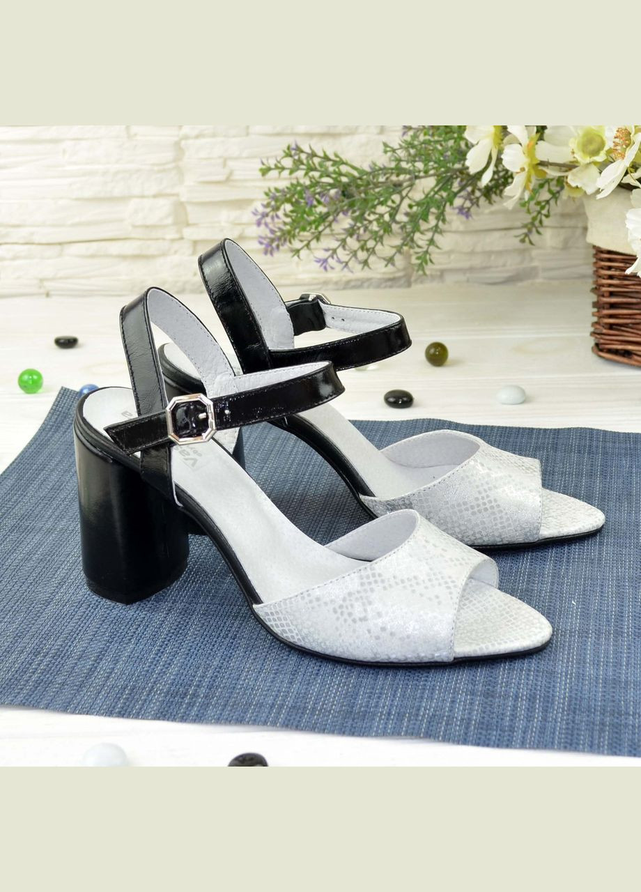 Босоніжки шкіряні жіночі на високих підборах, колір білий/чорний. 37 розмір Vasha para (303931598)