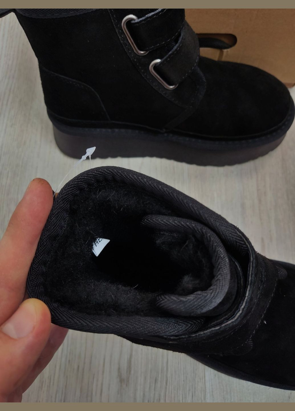 Натуральні замшеві уггі на липучках код 18840 Hengji UCC (301482605)