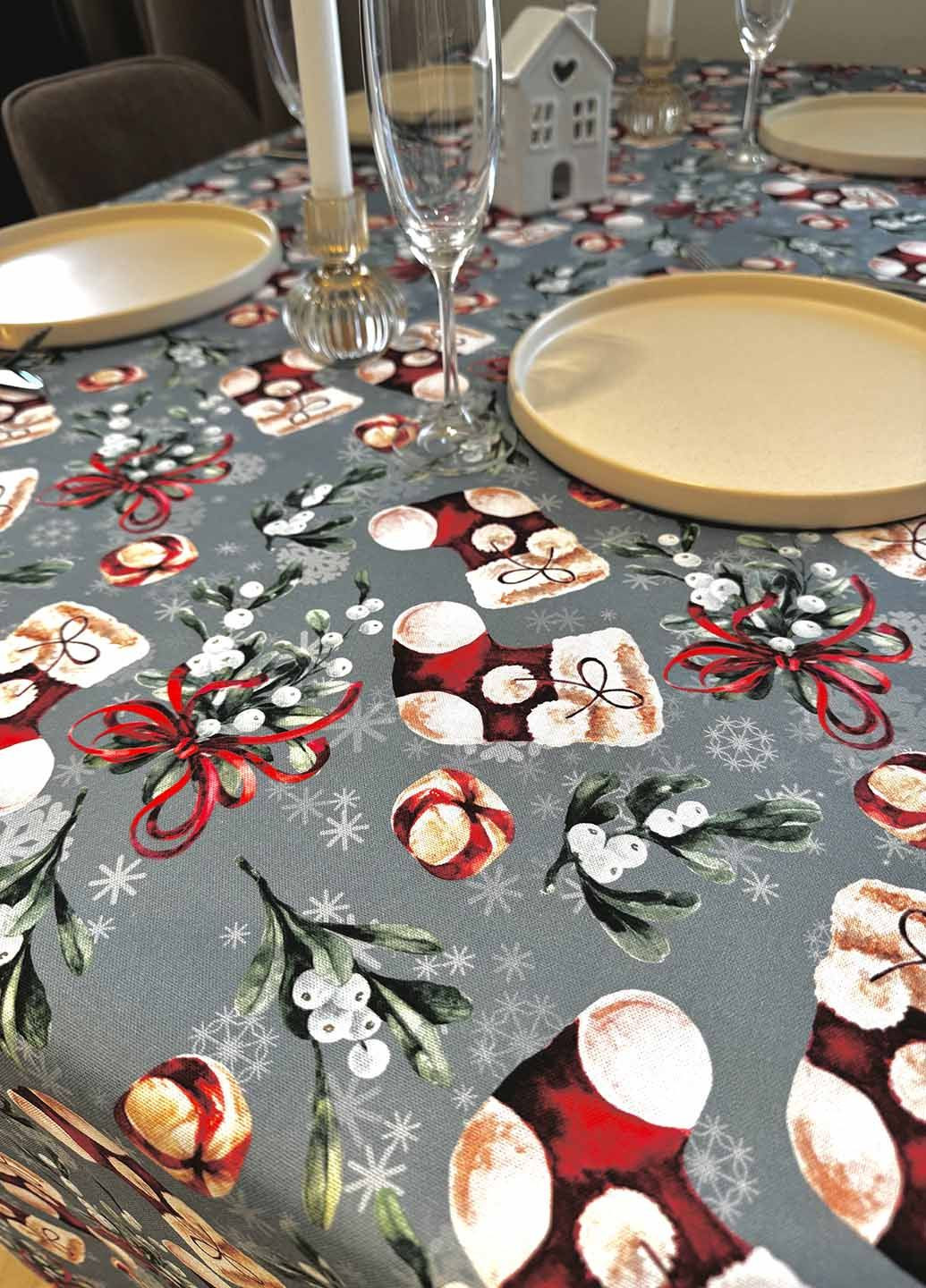 Скатертина з тефлоновим покриттям "Різдвяний чобіток" 2.2м х 1.8м Homedec - (312339926)