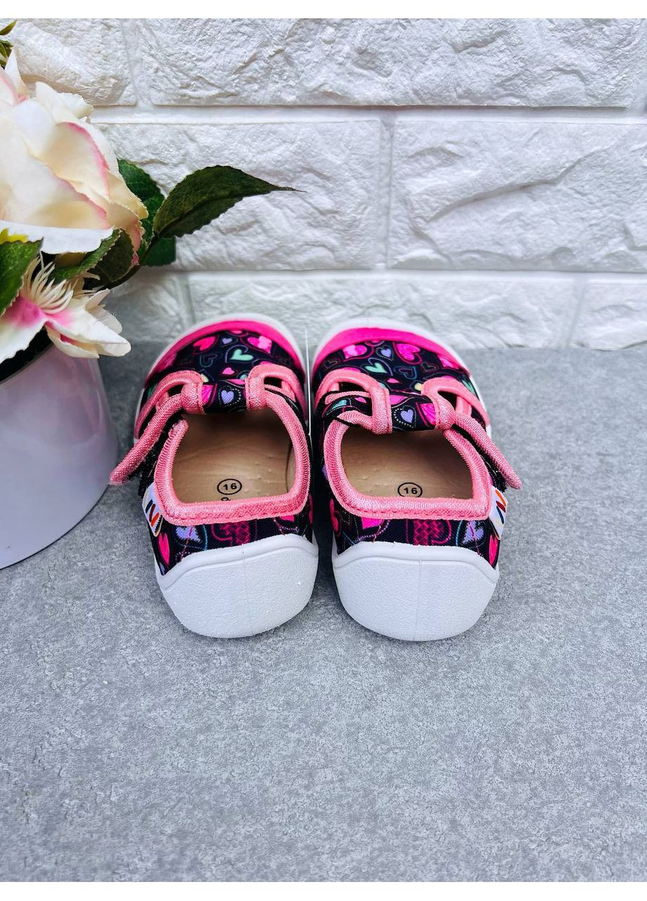 Капці з сердечками для дівчинки Weestep (349832016)