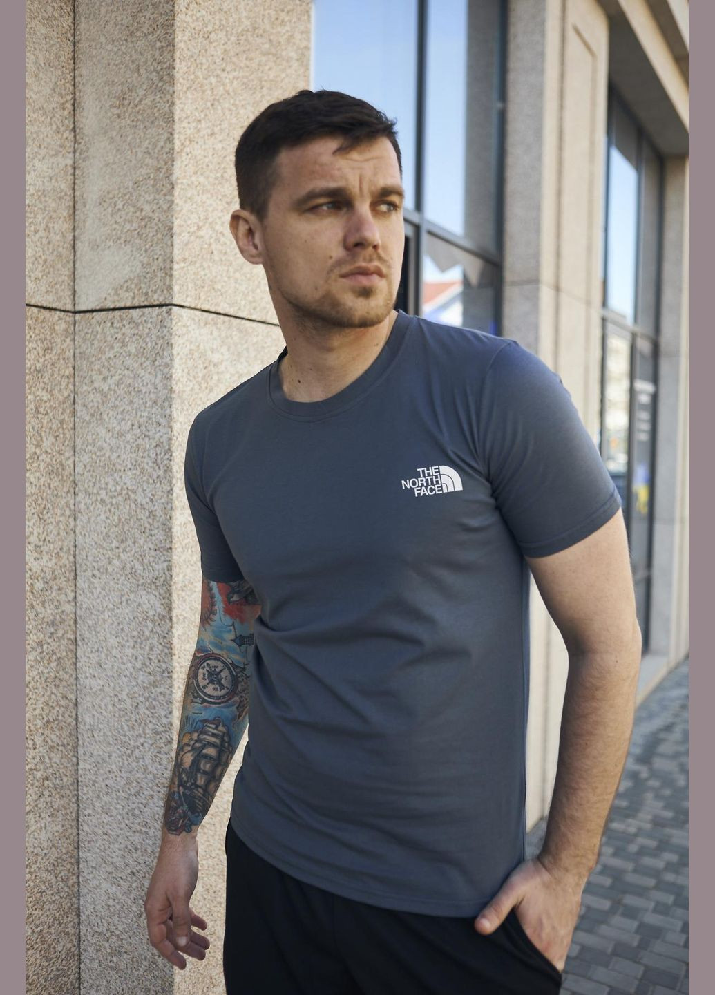 Темно-серая базовая футболка с лого⚡️ Luna