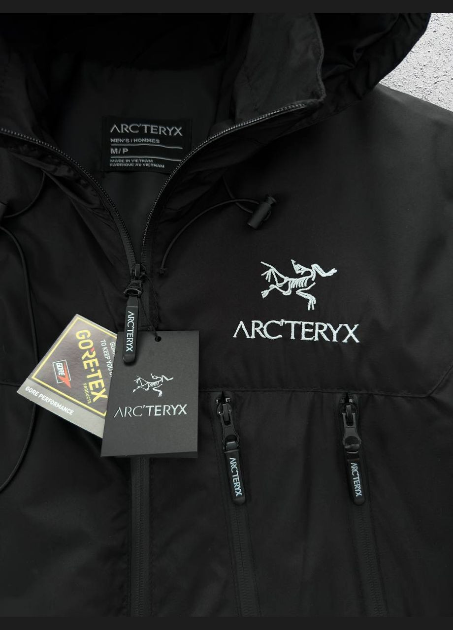 Черная демисезонная ветровка No Brand