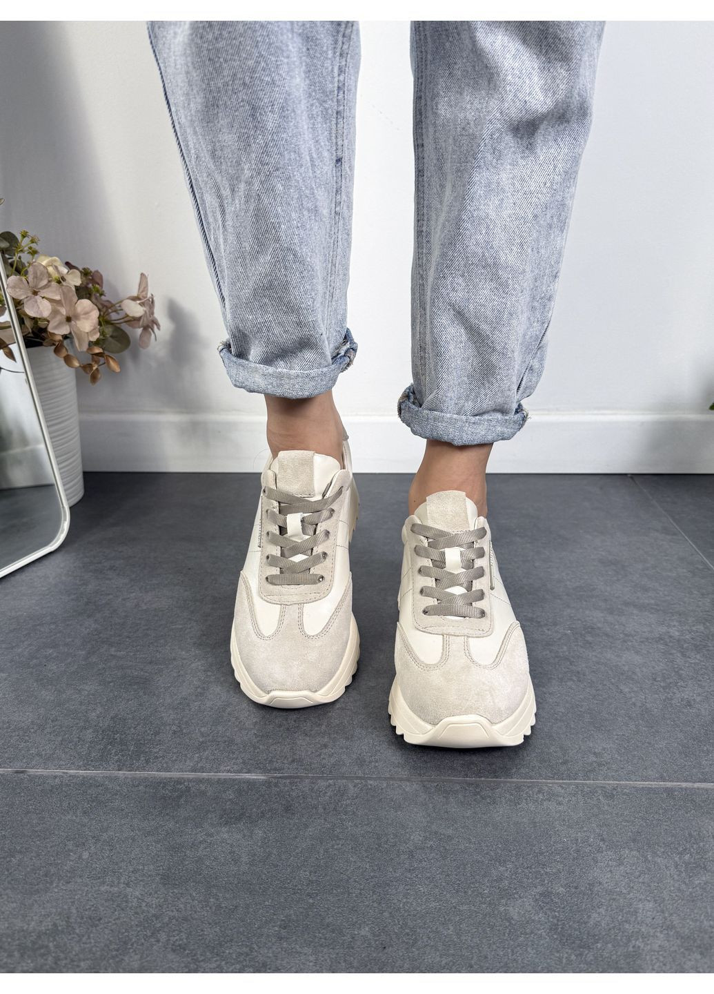 Жіночі шкіряні кросівки бежевого кольору з замшевими вставками для стильного та комфортного образу (відшив 3 дні) Paradize бежеві демісезони (371763628)