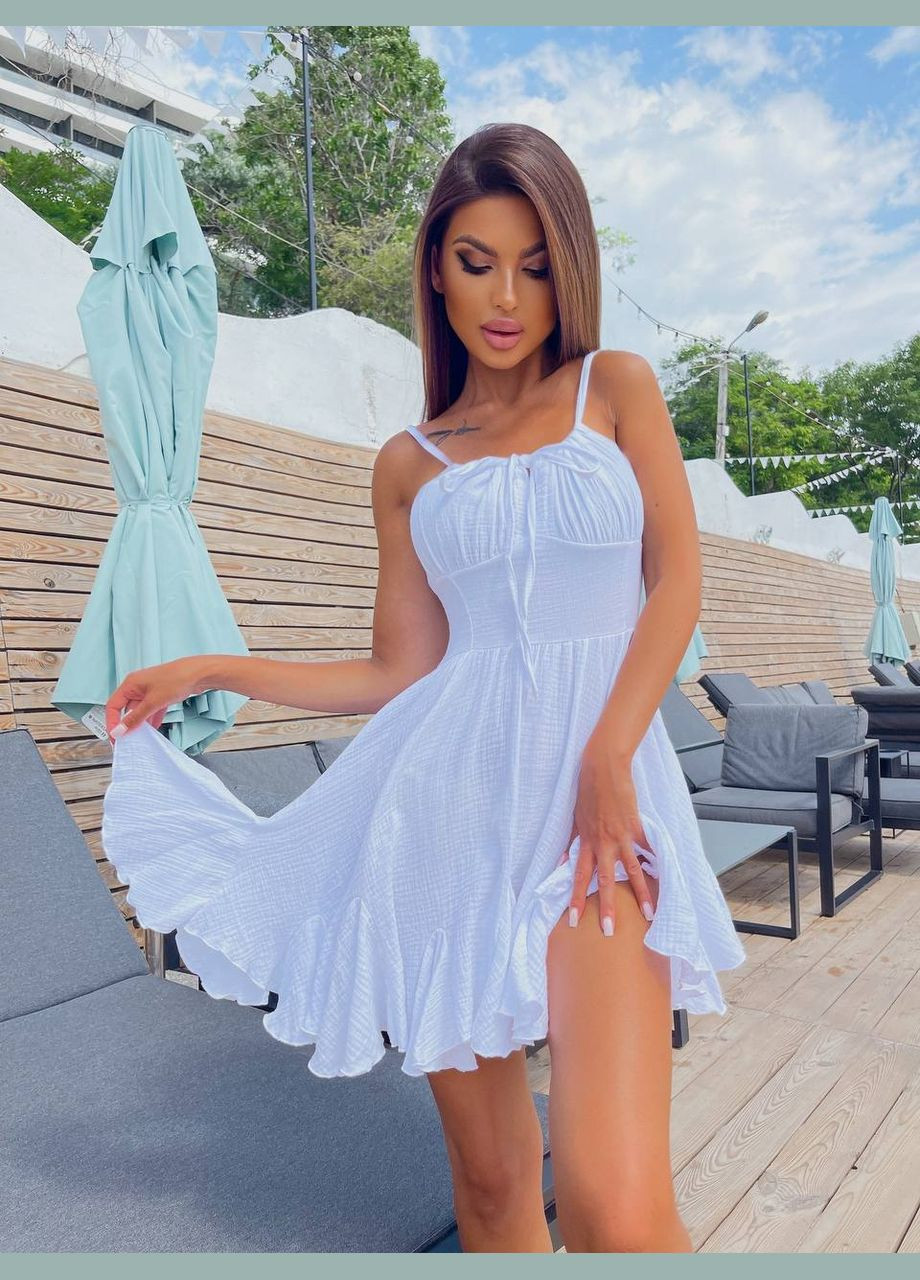 Белое качественное муслиновое платье буз рукава с открытым декольте, короткое белое летнее платье из натуральной ткани No Brand однотонное