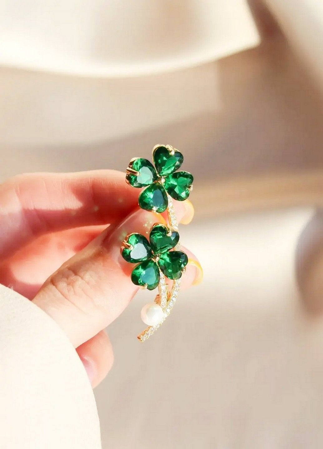 Брошь Adele (315630111)