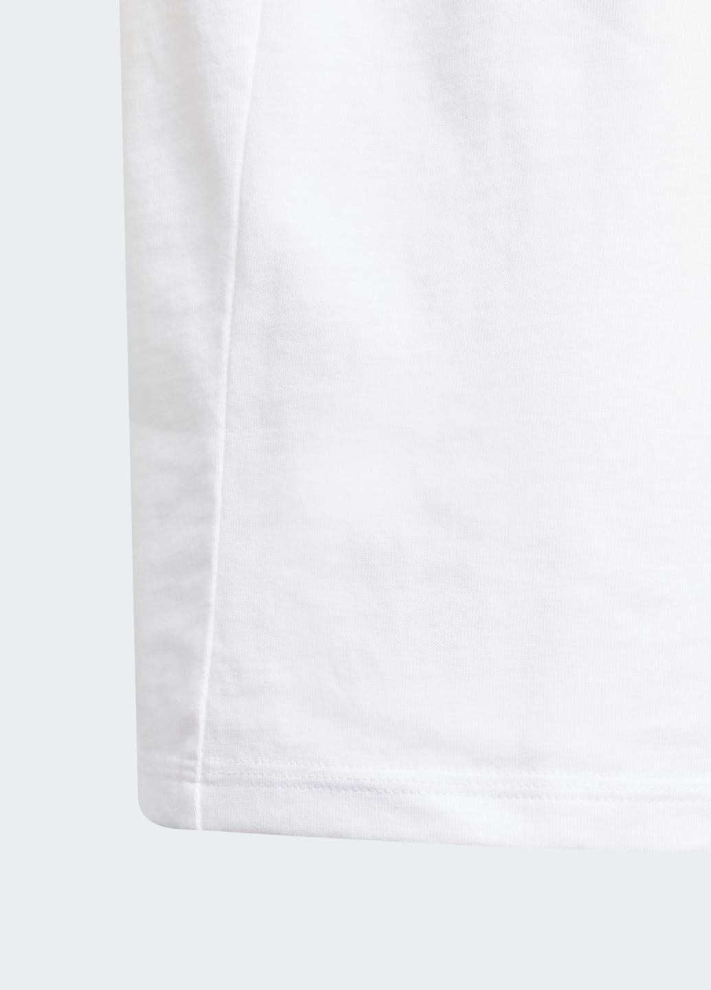 Біла демісезонна футболка mercedes - amg petronas formula one team graphic adidas