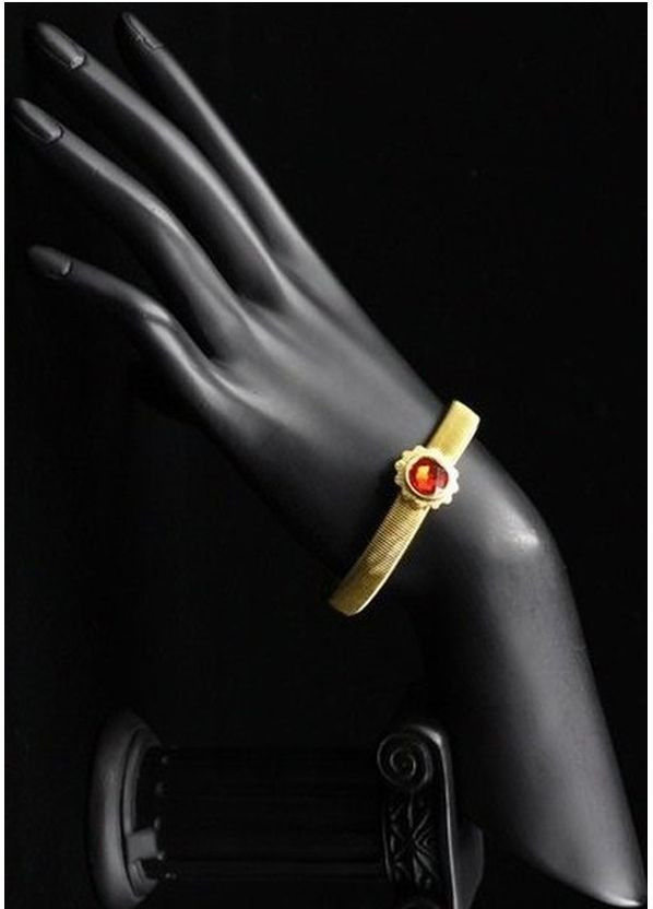 Золотий браслет стильний акцент, 10-349 No Brand (356775570)