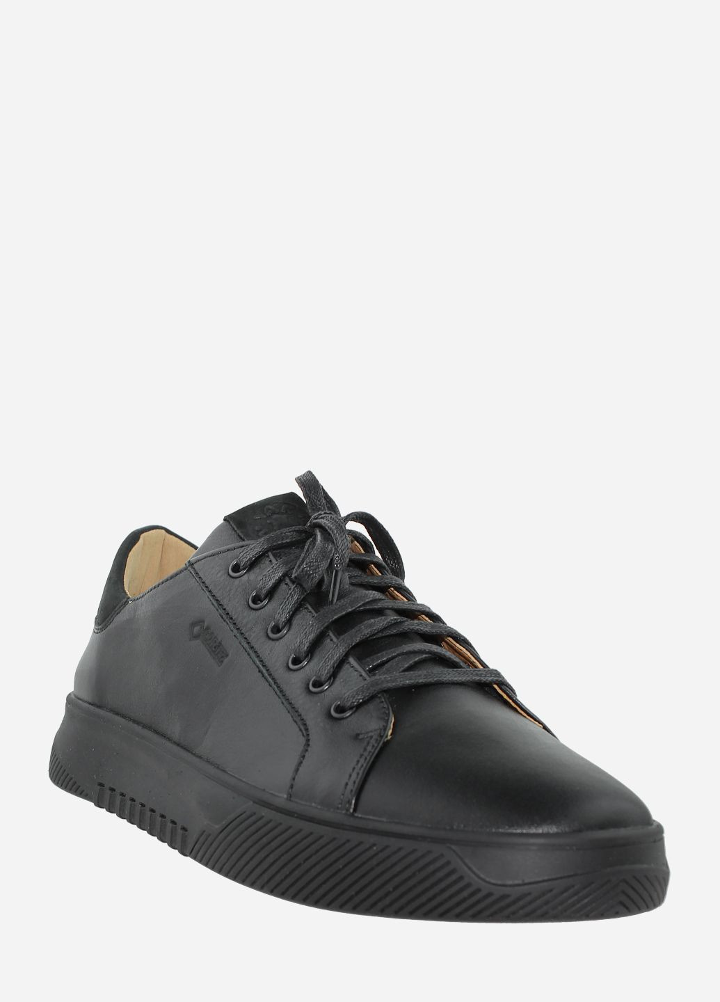 Черные демисезонные кроссовки 22-001 черный Nivas